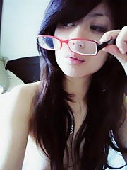 Selfshot homemade gorgeous asian amateur girl with glasses